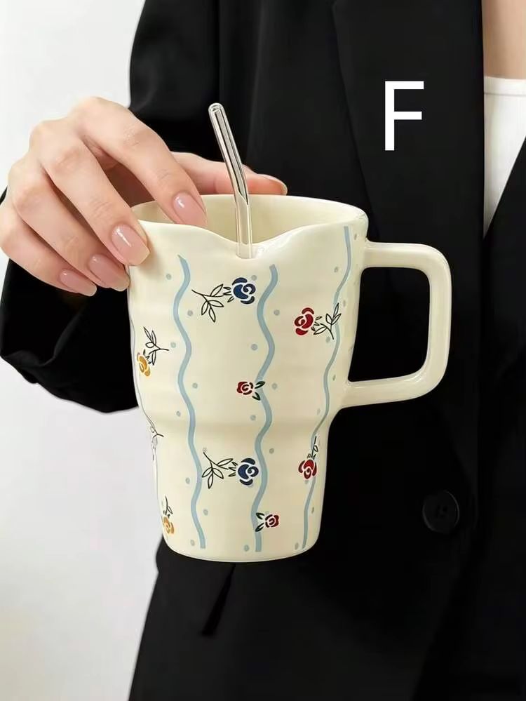 Cup with stainless straw
