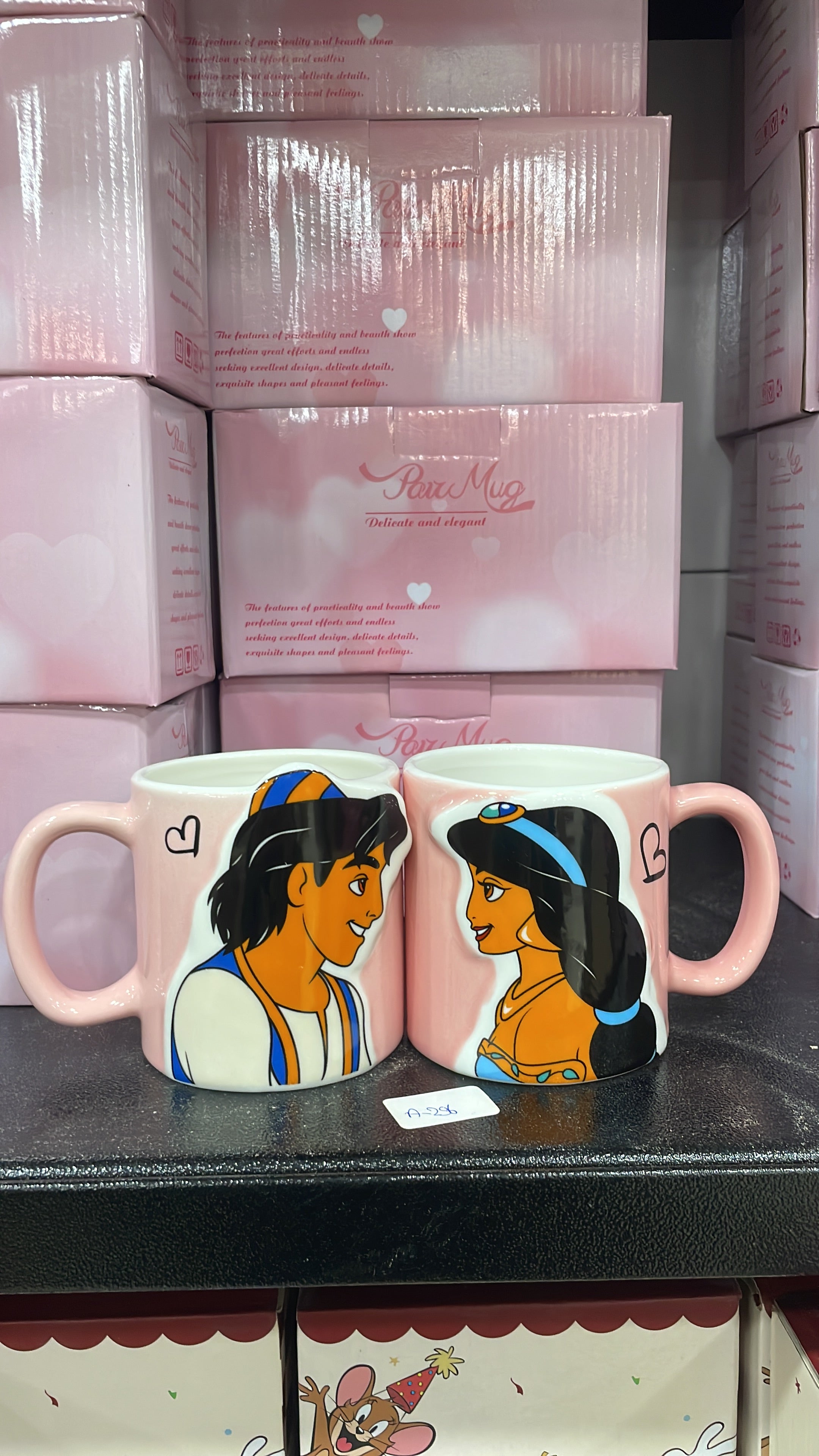 Ceramic cup set