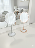 Magnifying mirror